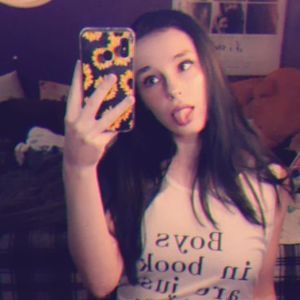 Meet your Posher, Hannah